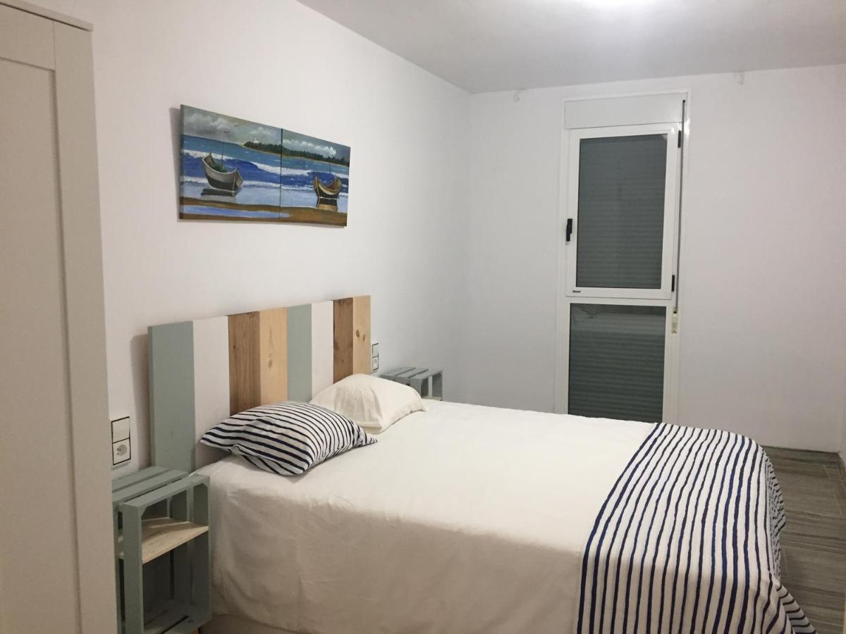Delante Del Puerto Deportivo . Apartment Sant Carlos de la Ràpita